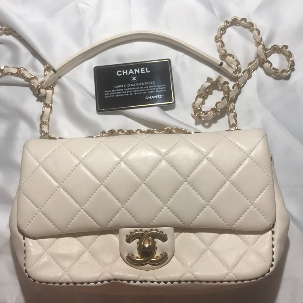 Chanel flap shoulder bag auth w/ certificate card